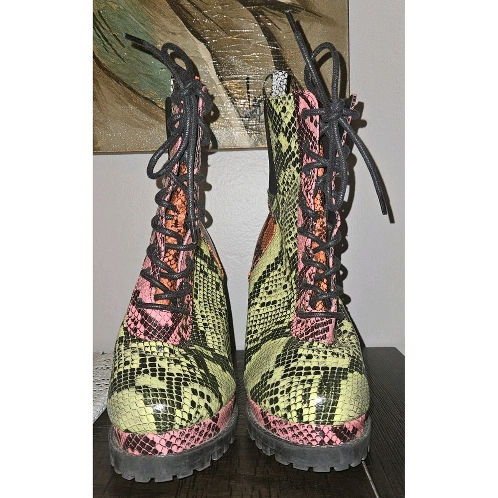 Cape Robbin Winnie‎ Neon Vegan Leather Snake Print Platform Ankle Boots Size 6 - Picture 2 of 5